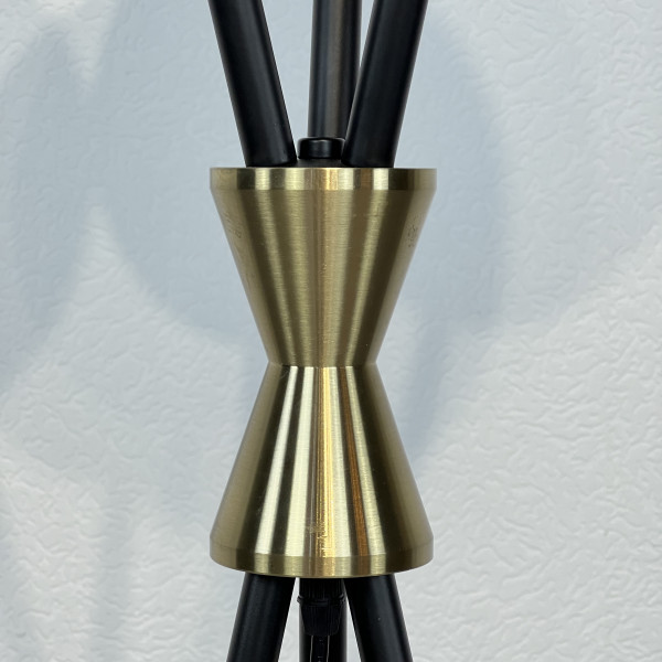 Торшер Caracas Tripod Floor Lamp от ImperiumLoft