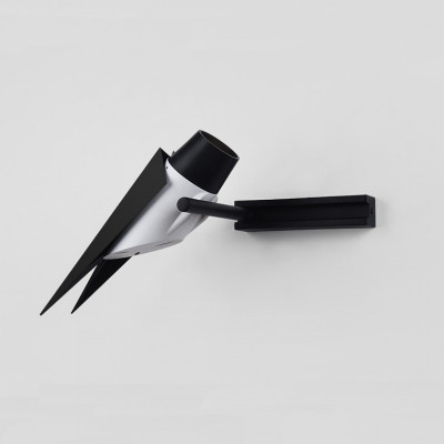 Настенный светильник STRIZH