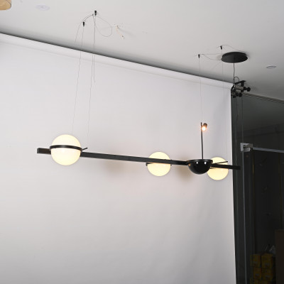 Реечный подвесной светильник PALMA Wall lamp 3 шара + 1 вазон горизонтальная