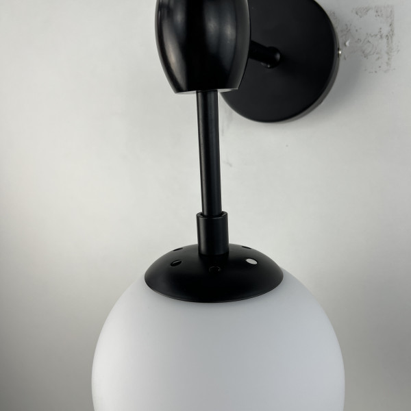 Бра Modo 2 Globes Black and white glass от ImperiumLoft